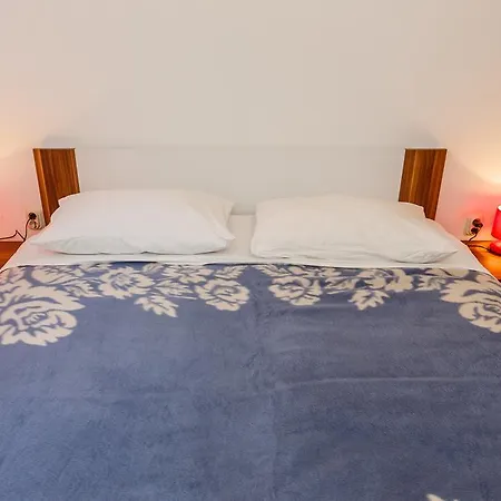 Ante Apartment Kastela