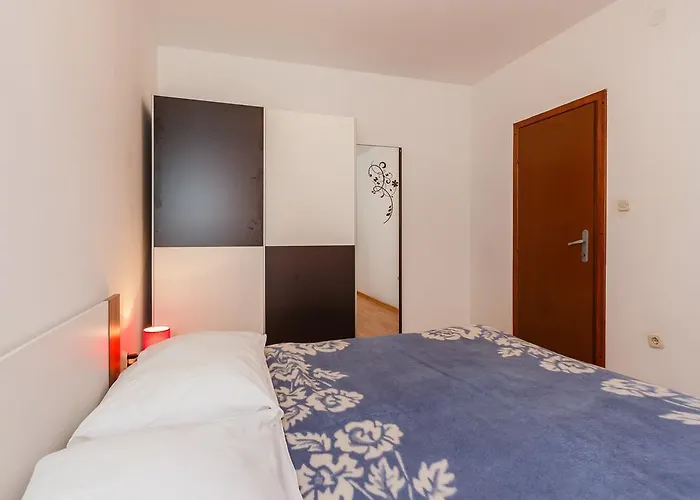 Ante Apartament *